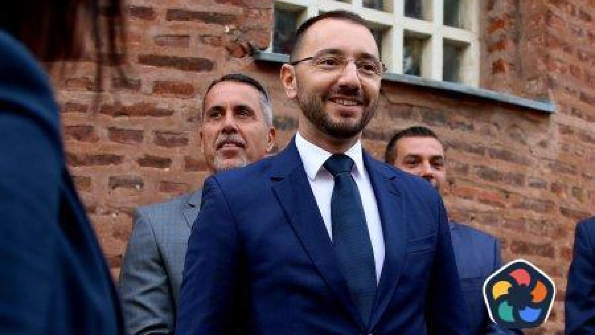 Предстои труден избор между Държавна сигурност и държавна собственост