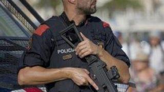 Пенсионер ще бъде изправен пред съда в Испания след изпращането на поредица писма бомби