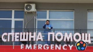 Без пари и връзки няма грижа. Половината българи не вярват на здравната система