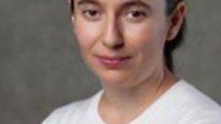 Д-р Даниела Донева с наградата за млад учен "Густав Херц" на Немското физическо дружество за 2024 г.