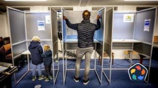 Нидерландия гласува за нов парламент