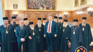 След Доган, Пеевски получи "благословия" и от Светия синод