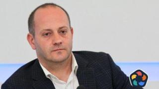 Радан Кънев: Борисов дърпа стола изпод краката на бъдещия си премиер