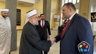 След Светия синод Пеевски уважи и Главното мюфтийство