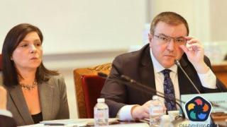 ГЕРБ и ДПС бламираха бюджета на НЗОК в здравната комисия