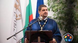 Научният ръководител на Гешев, намесен в скандала с фалшивите дипломи, стана  ректор на ЮЗУ