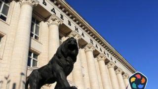 Двама са обвиняеми по разследването за подкуп в спортното министерство