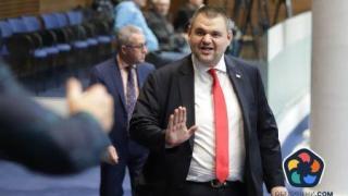 Пеевски поиска комисията за спецслужбите да бъде отнета от "Възраждане" (видео)