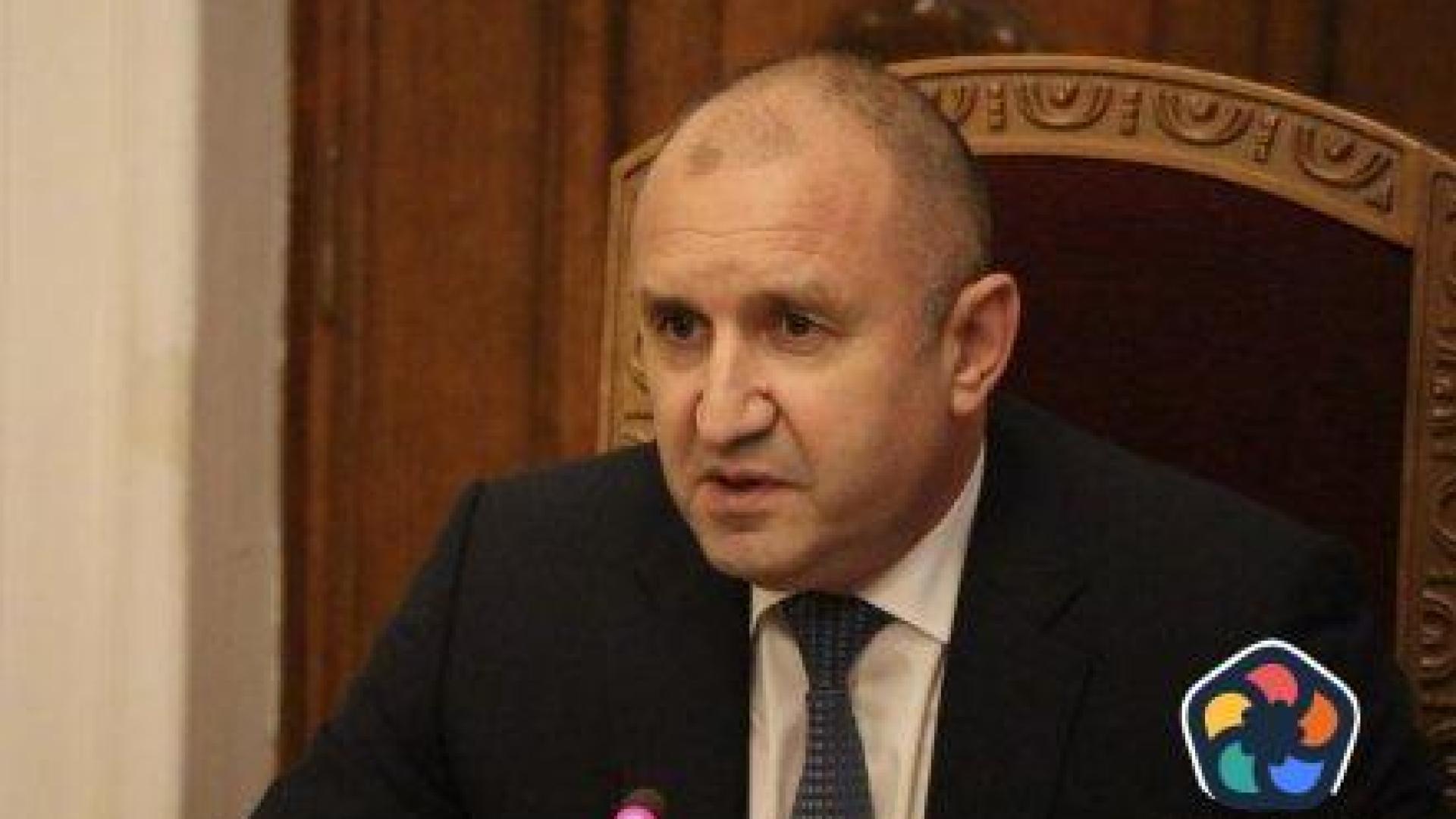 Радев атакува пред КС избора на Атанасова и Белазелков