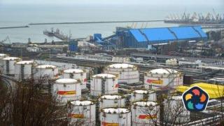Единствената петролна рафинерия на руското Черноморие спря след украинска атака
