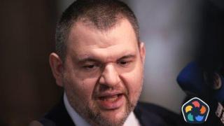 Пеевски иска парламентарна комисия за дейността на Мартин Божанов - Нотариуса