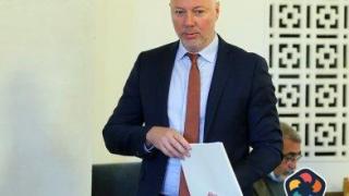 "Няма да бутнем кабинета". ГЕРБ се готви за ротация