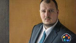 Зам.-кметът по правните въпроси в София не е правоспособен юрист. Не било нужно