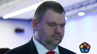 Външно министерство е на ГЕРБ, разпореди Пеевски