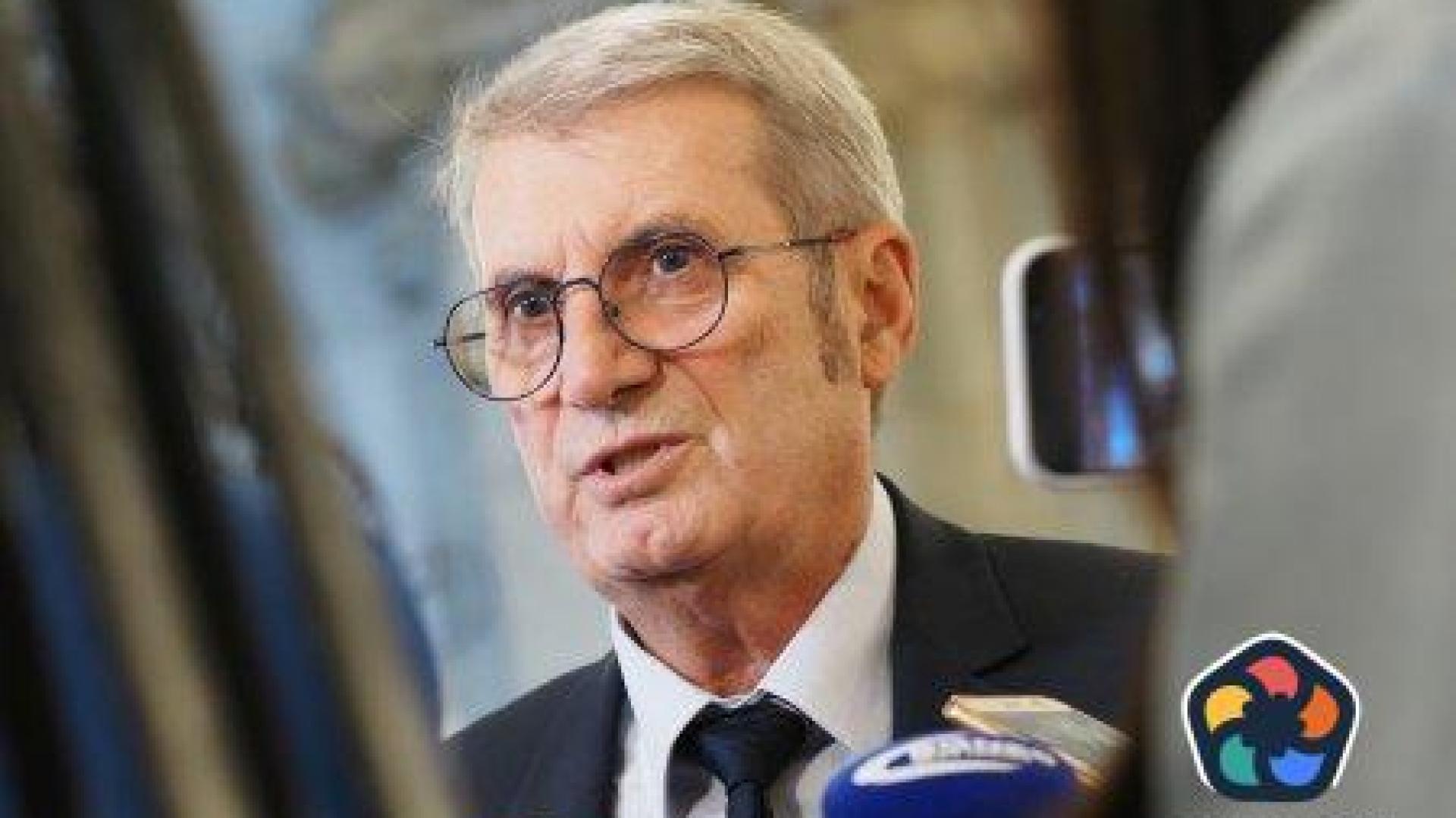Хинков обяви, че е спирал конкурси за директори на болници под натиск