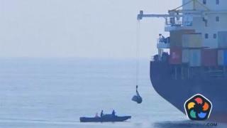 Кораб, плаващ за Варна, бе атакуван от хусите и понесе сериозни щети