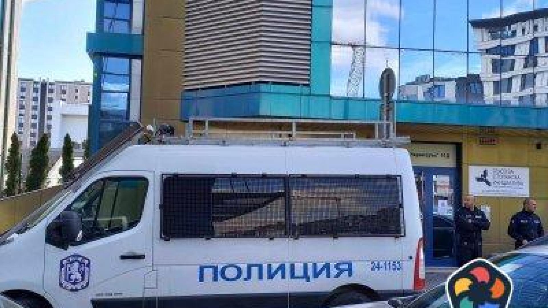 МВР претърсва офиси заради убийството на Алексей Петров
