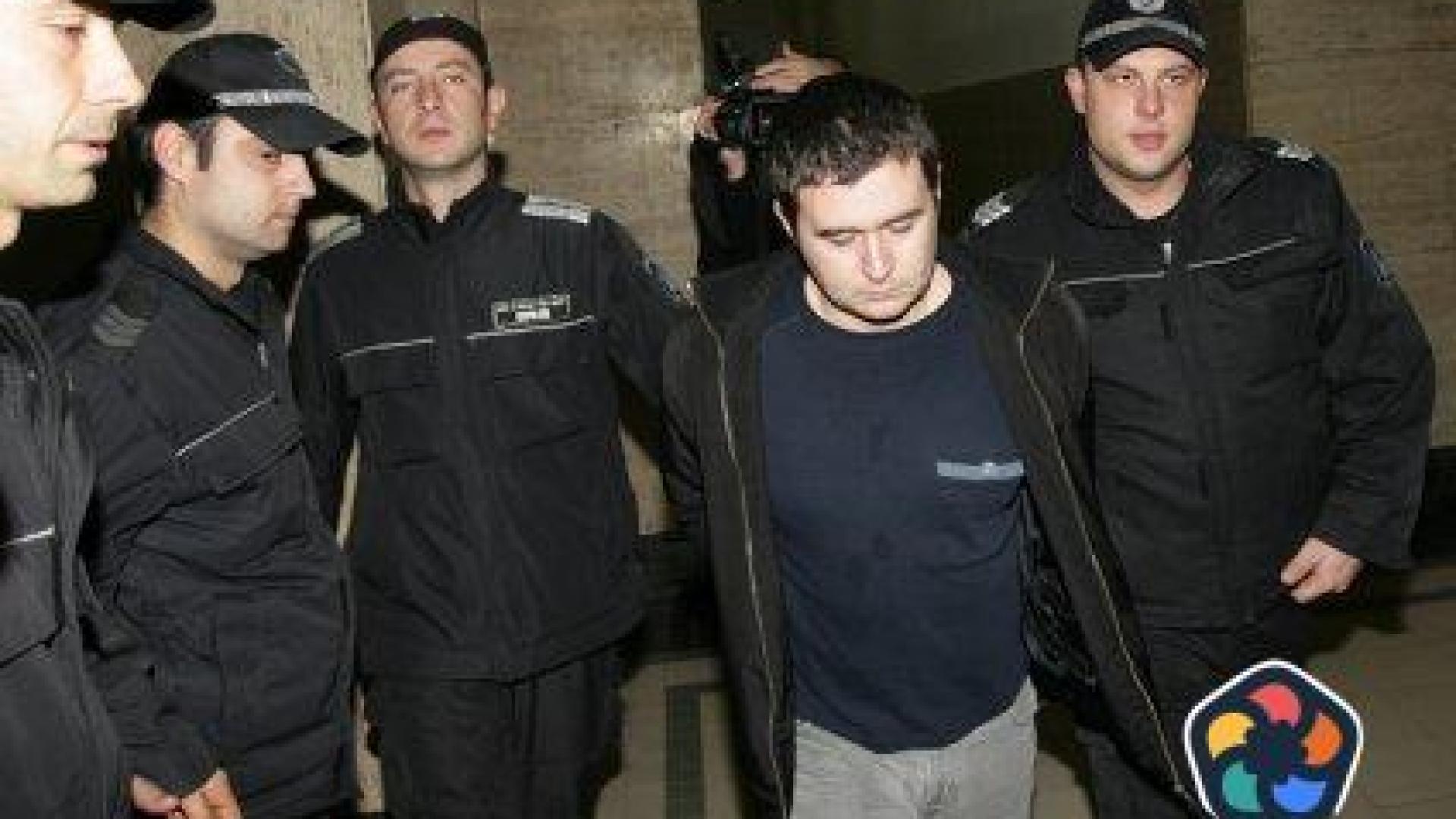 Осъденият за убийствата пред дискотека "Соло" ще бъде върнат у нас