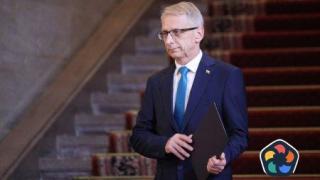 Очаквано Денков подаде оставката на правителството