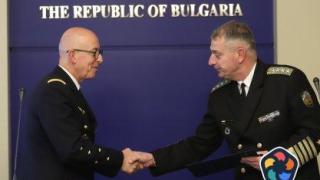 Висш генерал от НАТО в София: Русия и тероризмът са заплахите