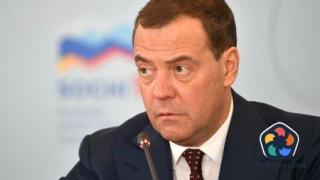 Медведев нарече Байдън "позор за САЩ" и "луд човек с умствени увреждания"