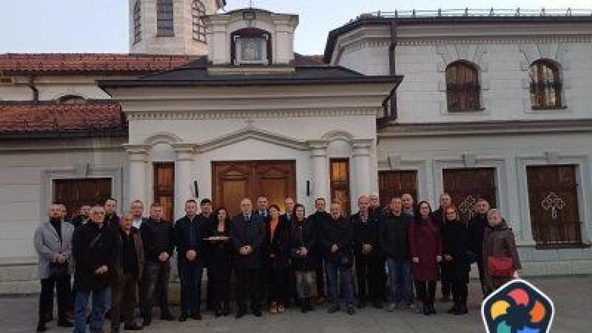 "Плашещи нарушения". И хигиенистка намесена в даването на българско гражданство на македонци