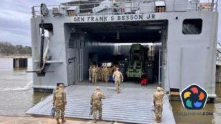 Военен кораб на САЩ плава към Газа за строежа на кей за помощи