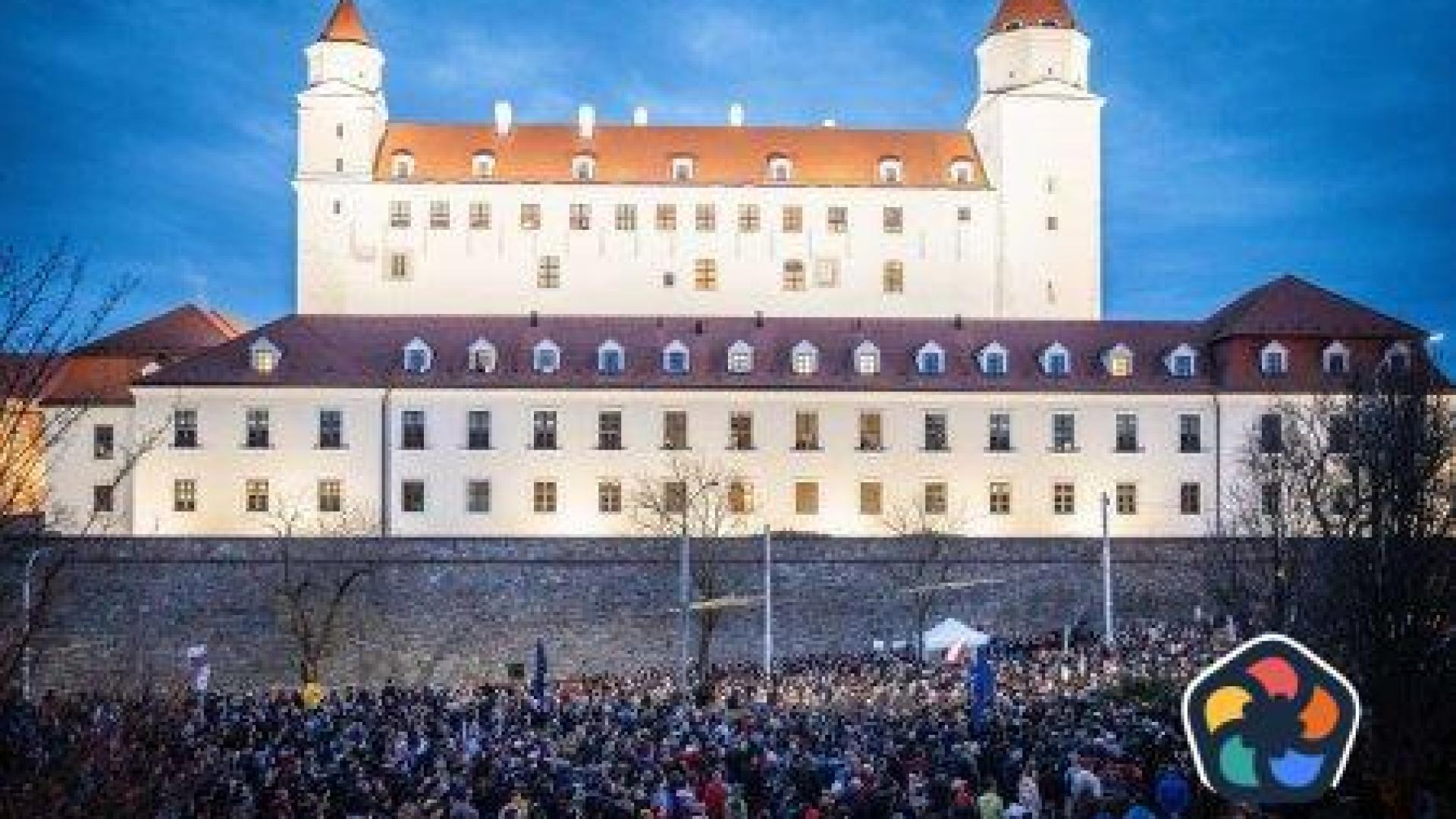 Протест в Братислава срещу проруската политика на словашкото правителство