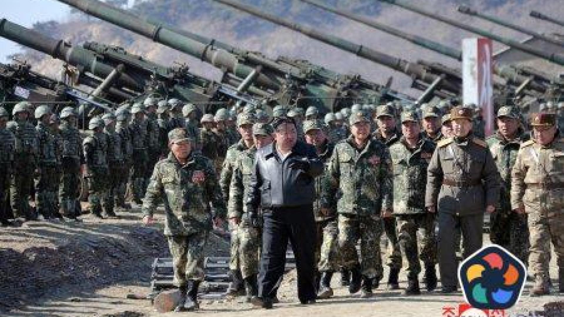 Ким Чен-ун ръководи "тренировъчен мач" между танкови подразделения (снимки)
