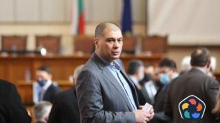 12 години след ареста му депутат бе осъден условно