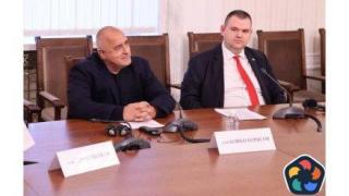 Пеевски с мигновена подкрепа за кабинета на ГЕРБ и похвала за Борисов