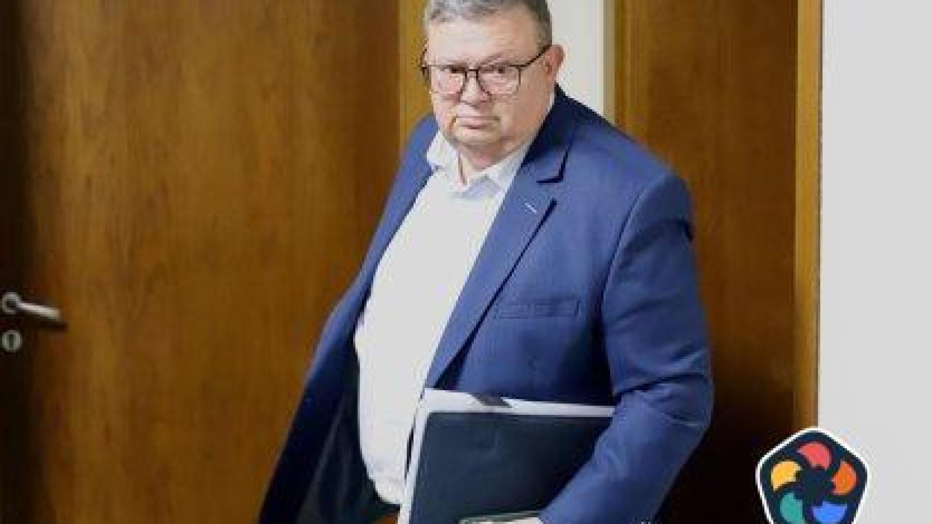 И Цацаров не знаел за Нотариуса
