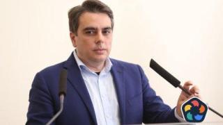 Асен Василев: Габриел зачеркна първия мандат. Трябва да гледаме към втория