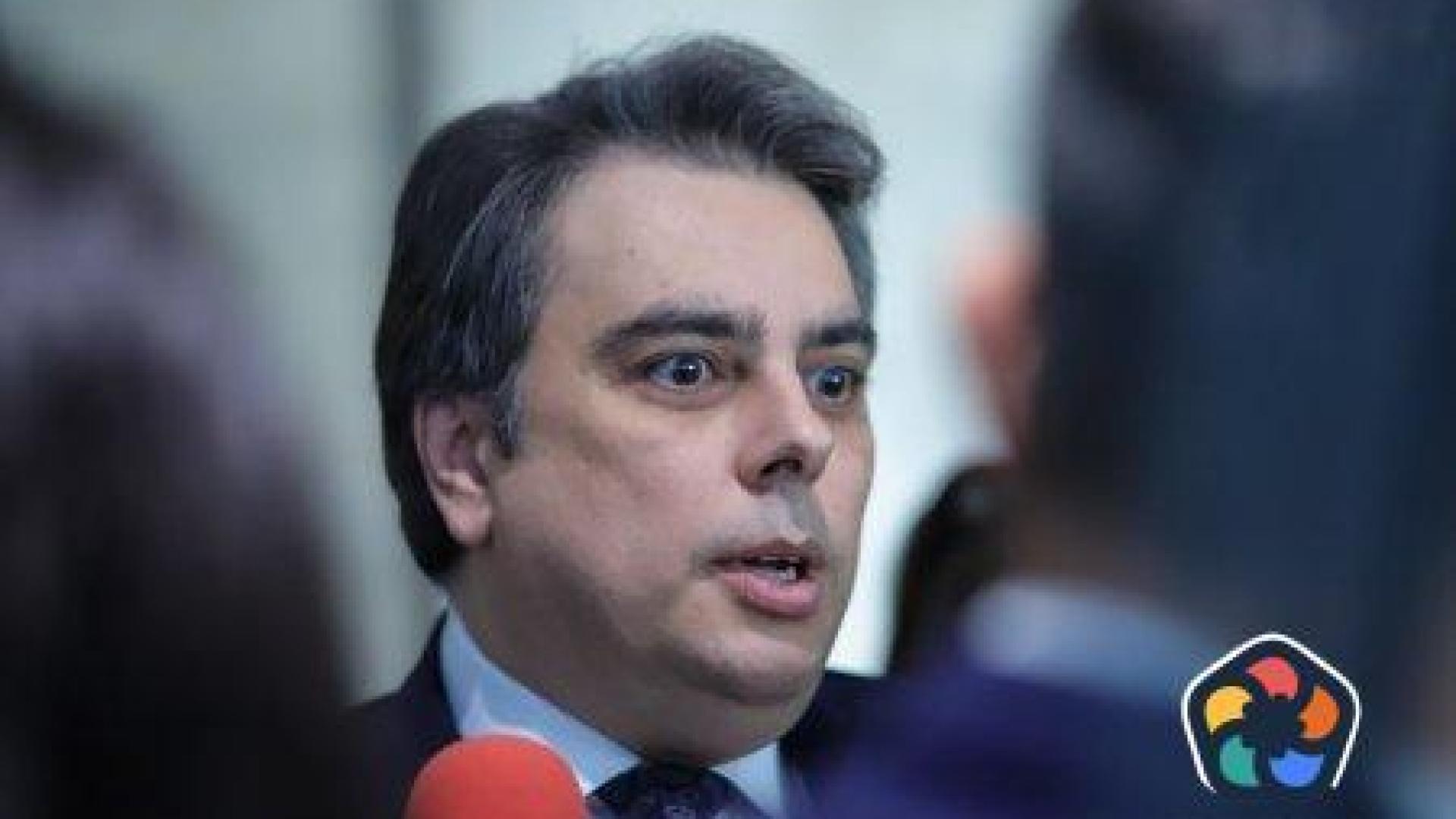 Асен Василев отговори на атаката на Манфред Вебер за кабинета "Габриел"