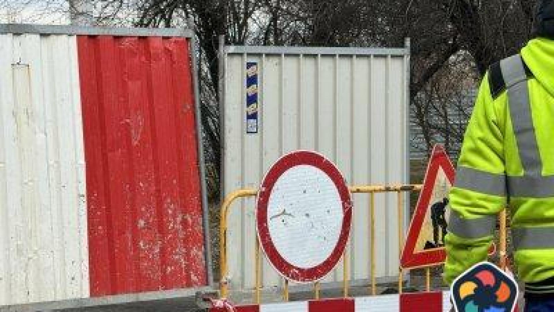 Пътната блокада заради метрото през "Слатина" се затяга