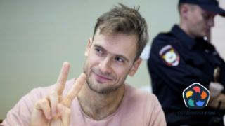 Русия осъди свързан с "Пуси Райът" активист на 8 години за фалшиви новини от войната в Украйна