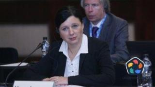 Вера Йоурова: Русия плаща на много повече политици и хора с влияние в ЕС, отколкото се знае