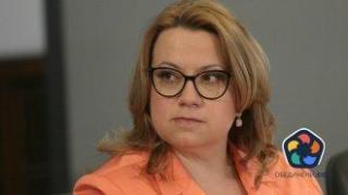 Смените на служебната власт стигнаха и до шефката на "Булгаргаз"
