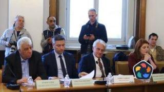 Обвинените в контрабанда посещавали и Асен Василев