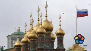 Свещеник, отслужил панихида в памет на Навални, е отстранен за 3 г.