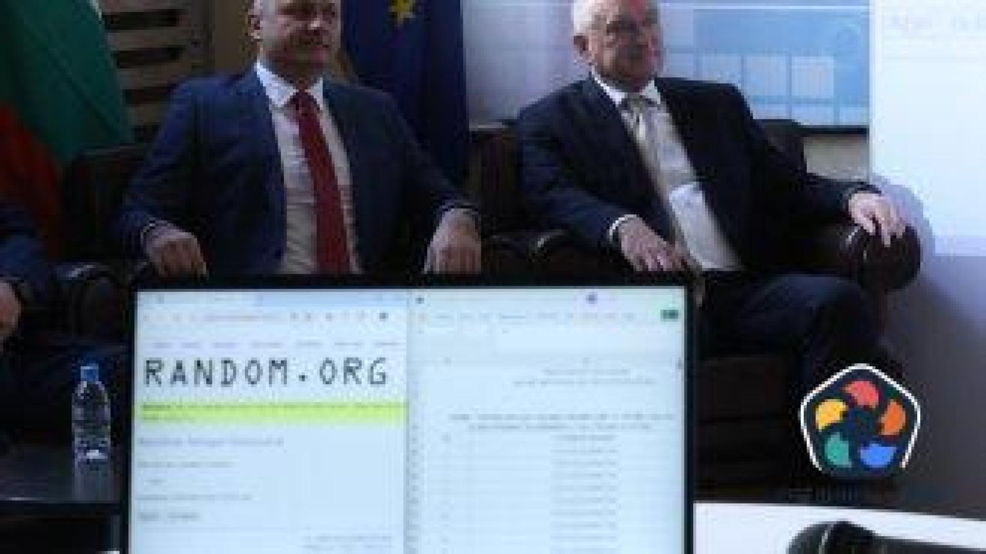Главчев има доверие на всички министри, ще връща доверието в машинното гласуване
