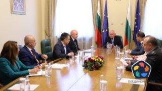 Премиерът обеща да разшири ГКПП "Малко Търново"