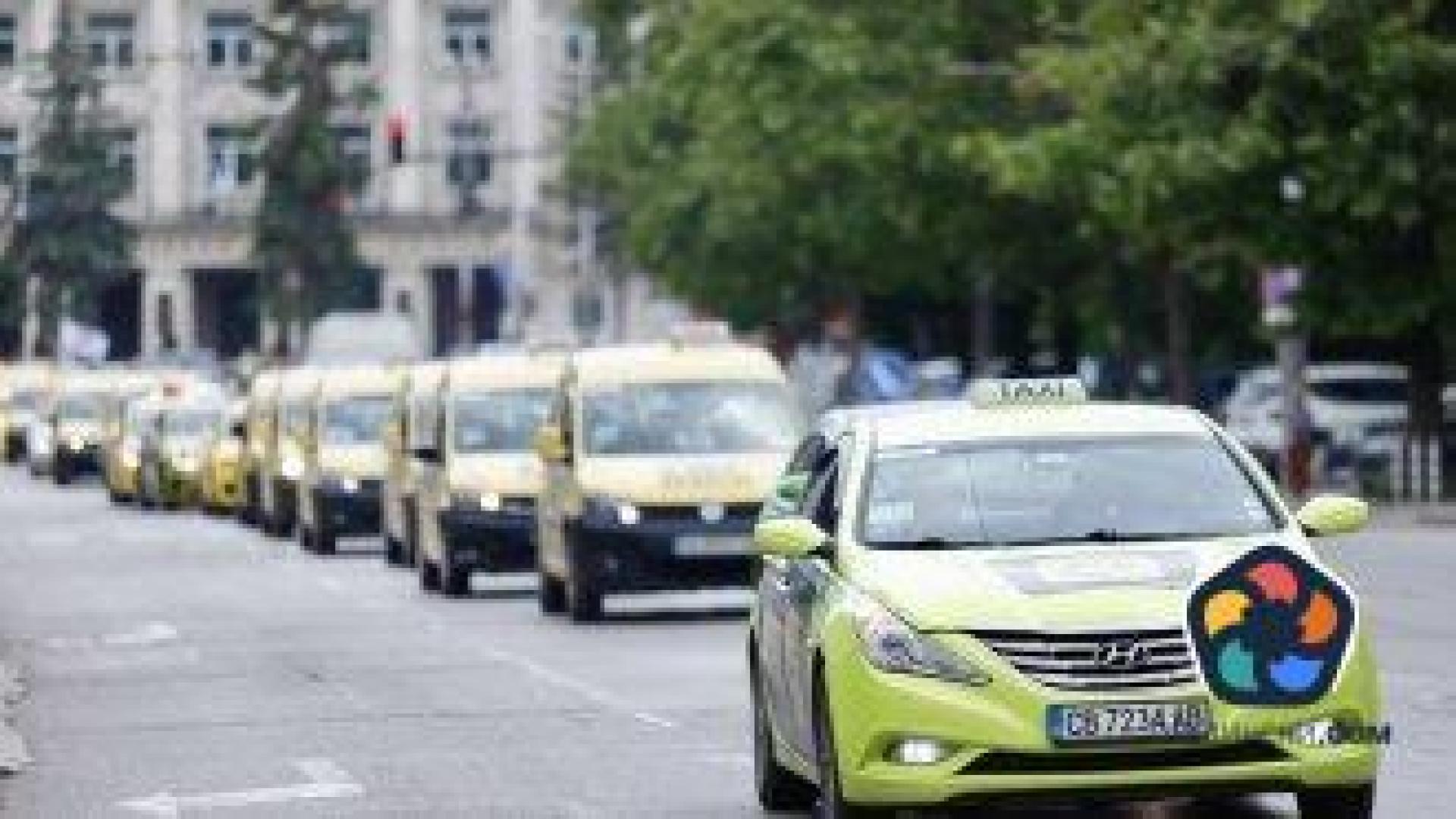 Таксиметровите шофьори започват безсрочен протест