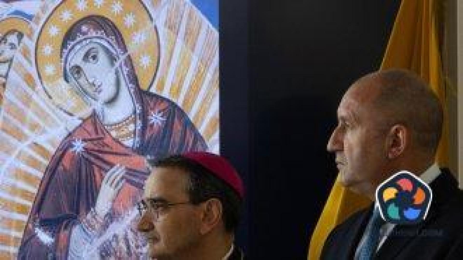 Румен Радев подари на папа Франциск икона на Светите братя Кирил и Методий