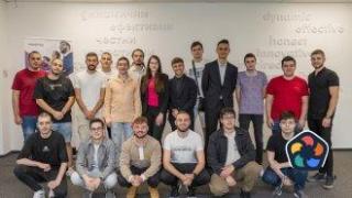 Нови 20 студенти завършиха Техническата академия на "Виваком"