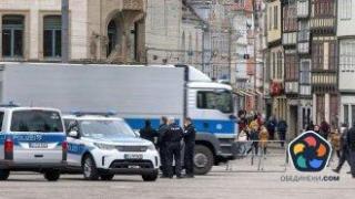 Германската полиция простреля въоръжен мъж, нападнал участници в крайнодясна демонстрация