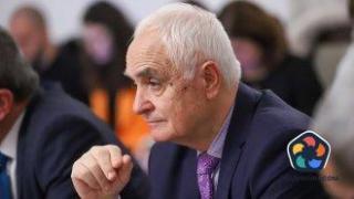 Военният министър: Никога не е обсъждано изпращането на наши военни в Украйна