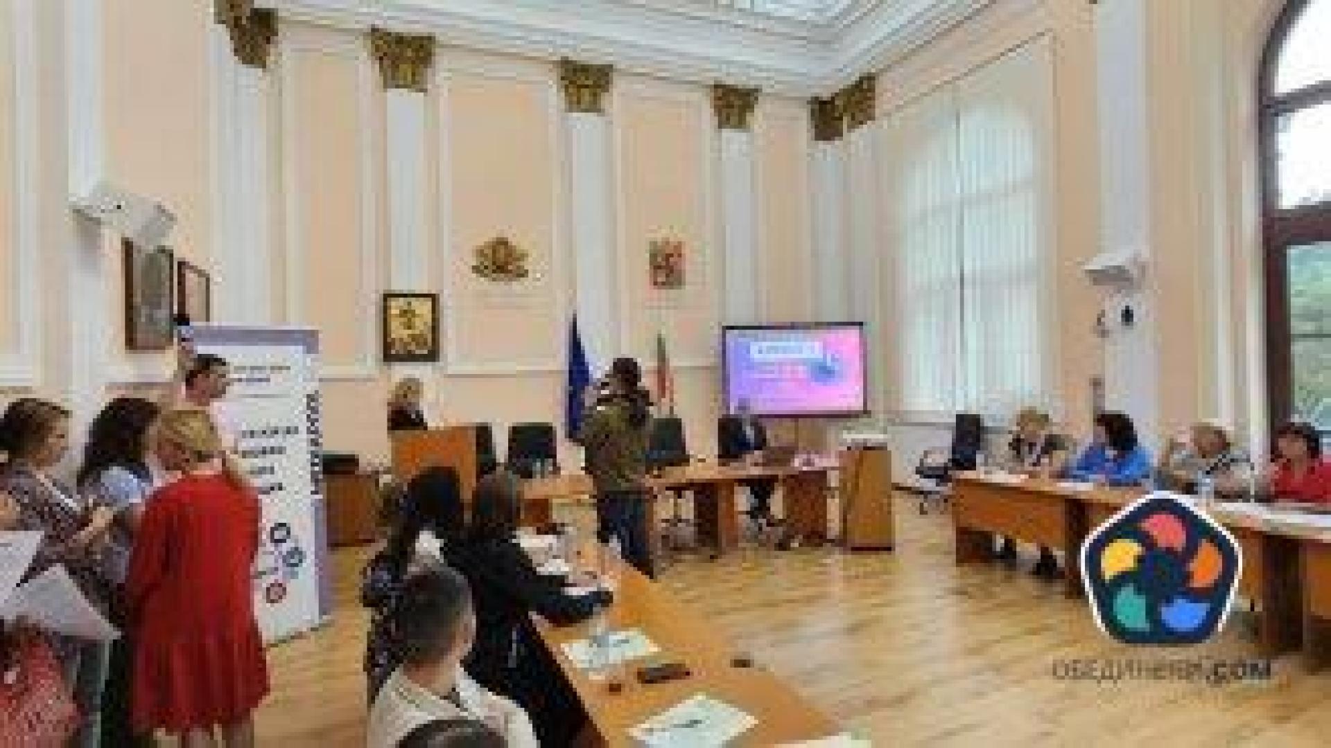 Как фалшивите новини вредят на здравето. Опит от Кюстендил