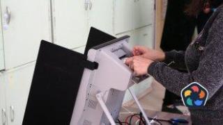 Пак се мъти скандал около машинния вот. И пак в 12 без 5