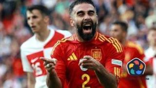 Испания отнесе Хърватия с три гола, Италия и Швейцария започнаха с победи